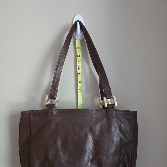 SAS Brown Leather Shoulder Bag – Classic & Elegant - Picture 3 of 5